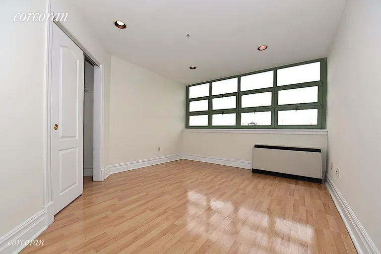 New York City Real Estate | View 19-19 24th Avenue, R403 | room 5 | View 6