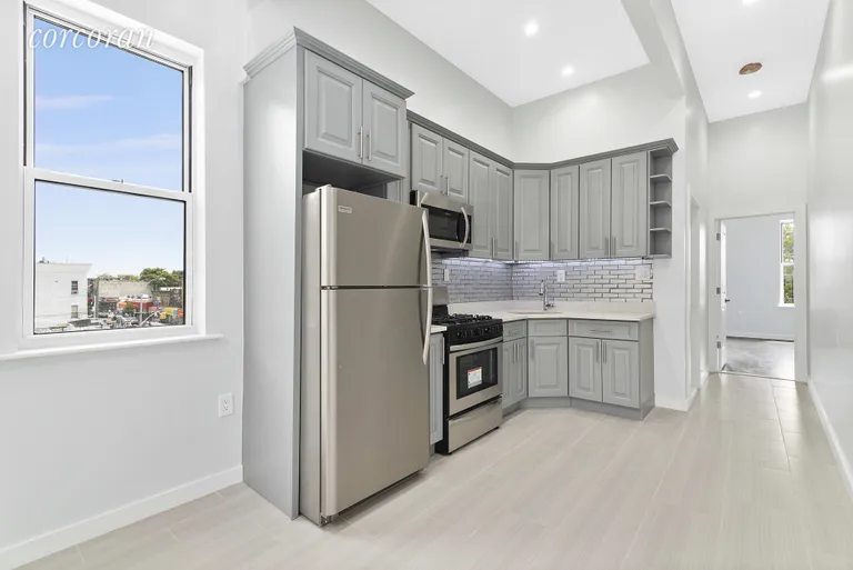 New York City Real Estate | View 453 Autumn Avenue, 2F | room 1 | View 2