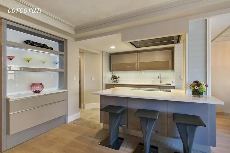 New York City Real Estate | View 40 East 78th Street, 6E | NEW OPEN KITCHEN BY PEDINI CUCINE | View 3