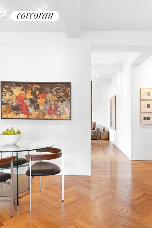 New York City Real Estate | View 5 Riverside Drive, 19D | Plenty of wall space for artwork | View 15