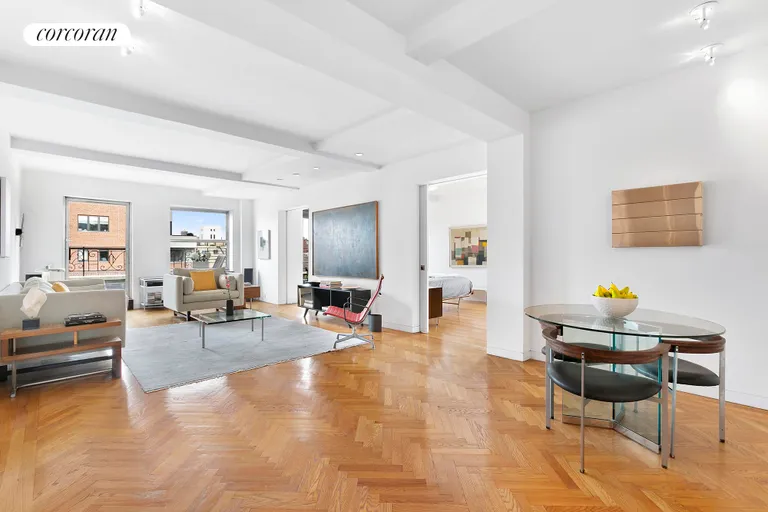 New York City Real Estate | View 5 Riverside Drive, 19D | Gallery-like space | View 3