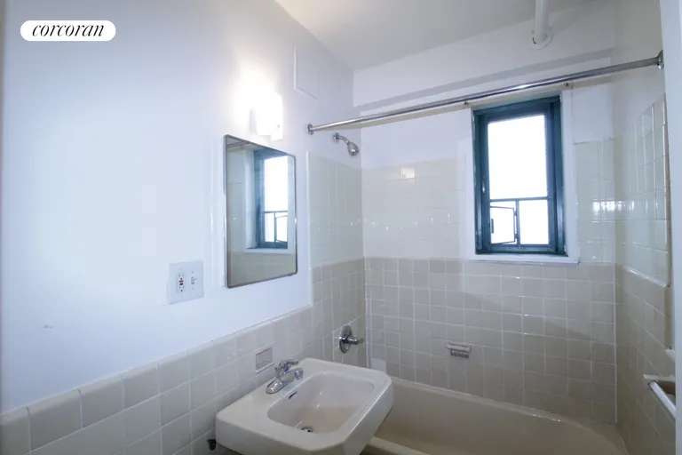 New York City Real Estate | View 1949 Mcgraw Avenue, 7F | room 6 | View 7
