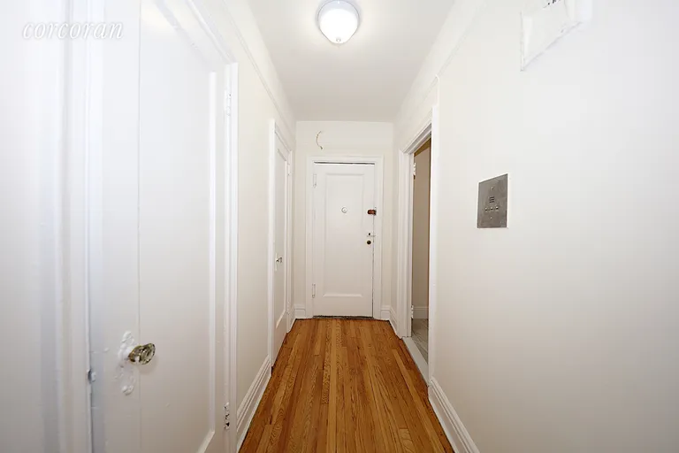 New York City Real Estate | View 25-90 35th Street, 5L | room 8 | View 9