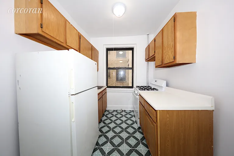 New York City Real Estate | View 25-90 35th Street, 3-A | room 8 | View 9