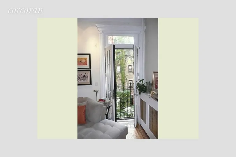 New York City Real Estate | View 54 East 83rd Street, 3B | room 1 | View 2