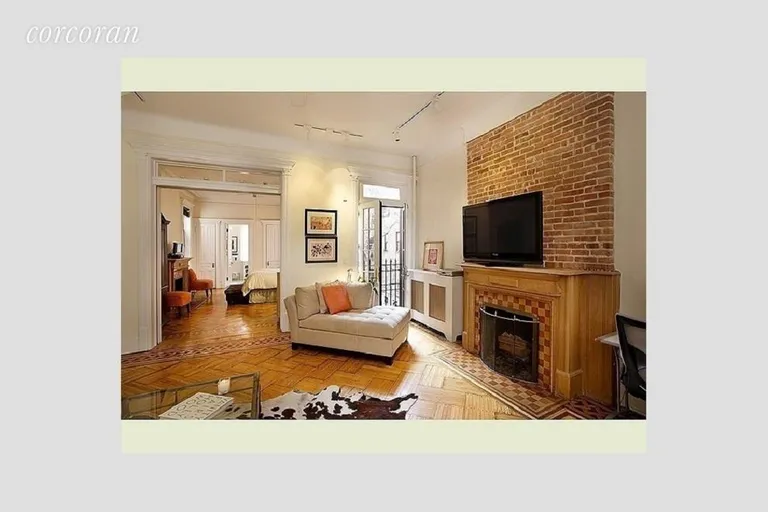 New York City Real Estate | View 54 East 83rd Street, 3B | room 2 | View 3