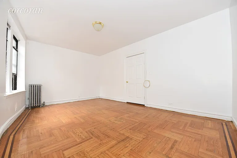 New York City Real Estate | View 2710 Valentine Avenue, 55 | room 3 | View 4