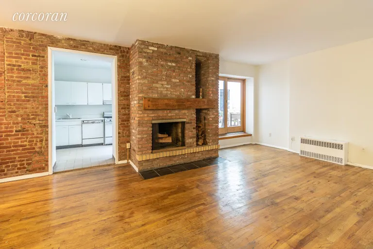 New York City Real Estate | View 101 West 81st Street, 201 | 2 Beds, 2 Baths | View 1