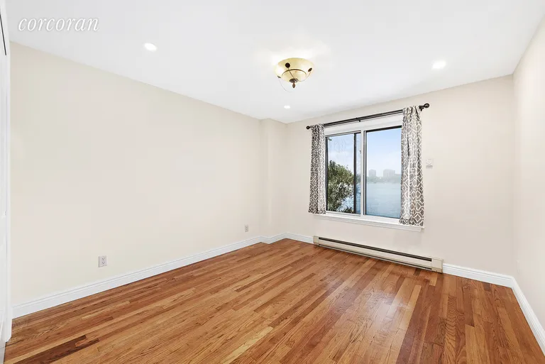 New York City Real Estate | View 25-40 Shore Boulevard, 1K | room 5 | View 6
