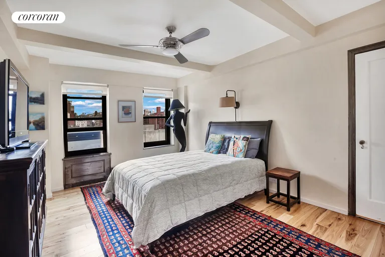 New York City Real Estate | View 300 West 23rd Street, 11H | room 10 | View 11