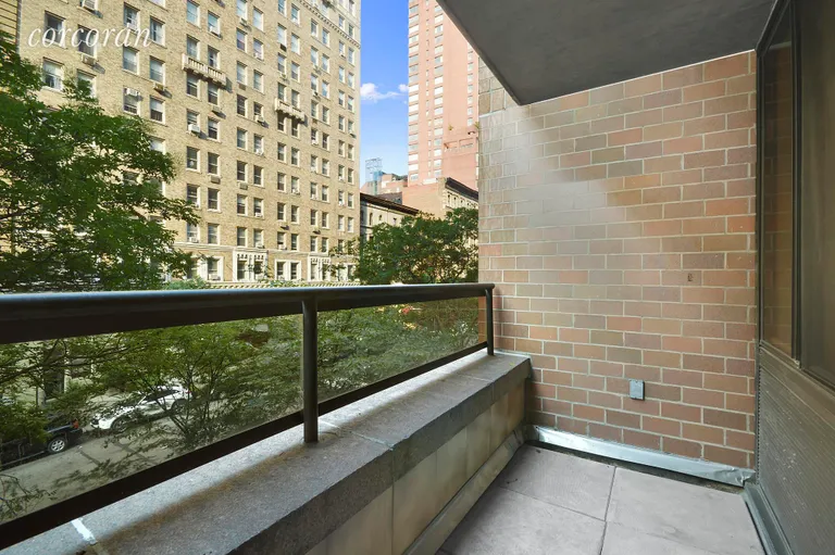 New York City Real Estate | View 130 West 79th Street, 3E | room 1 | View 2