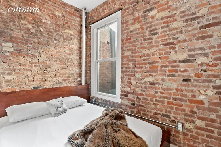 New York City Real Estate | View 225 East 4th Street, 17 | room 4 | View 5