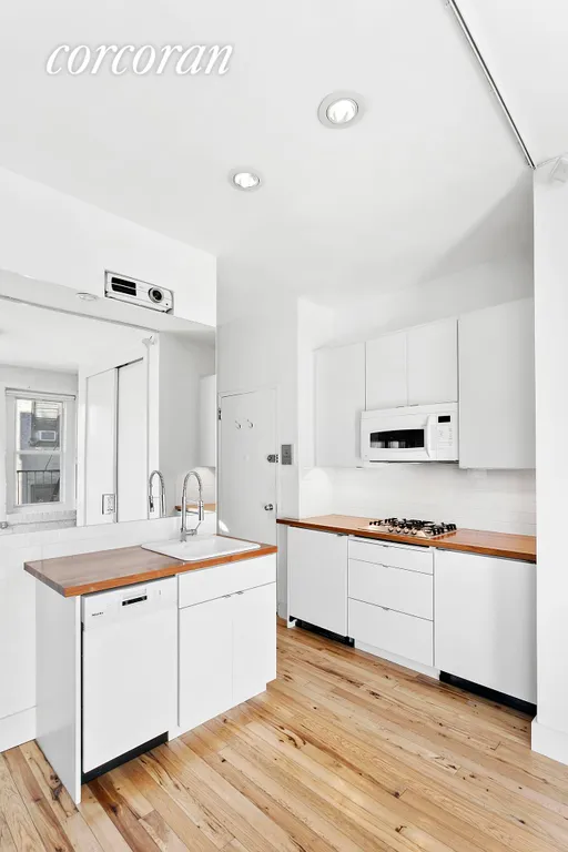 New York City Real Estate | View 225 East 4th Street, 17 | room 3 | View 4