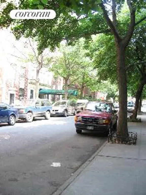 New York City Real Estate | View 11 Montague Terrace, 4R | room 1 | View 2