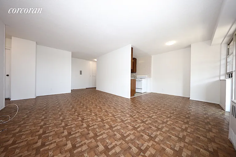 New York City Real Estate | View 47-30 59th Street, 7H | 2 Beds, 1 Bath | View 1