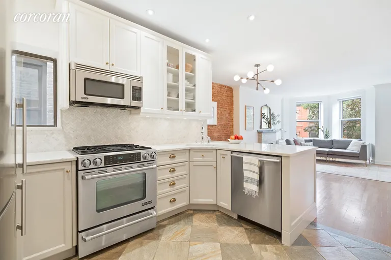 New York City Real Estate | View 209 Clinton Street, 3R | 3 Beds, 1 Bath | View 1