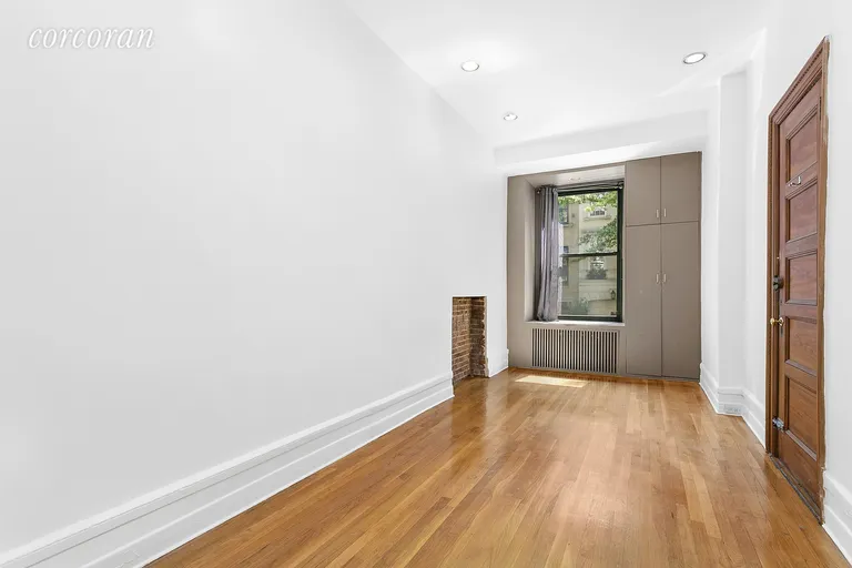 New York City Real Estate | View 161 East 81st Street, 1E | room 5 | View 6