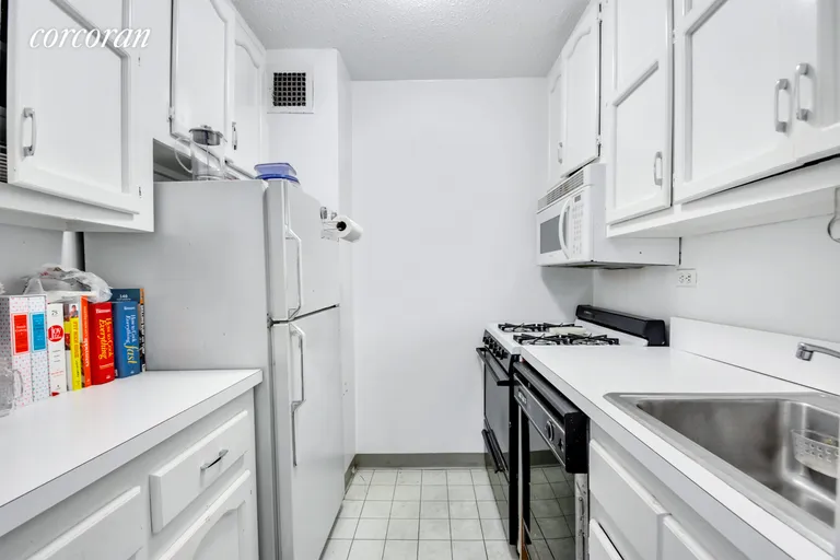 New York City Real Estate | View 301 East 79th Street, 11R | Will have new stainless applicances | View 2