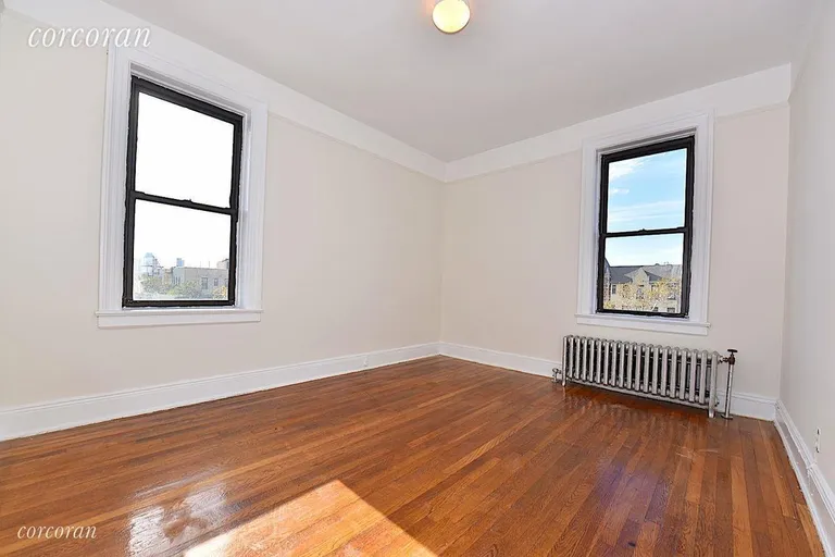 New York City Real Estate | View 30-56 30th Street, 4G | room 4 | View 5