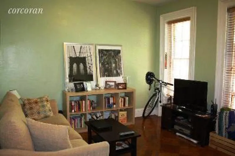 New York City Real Estate | View 192 Clermont Avenue, 2 | room 1 | View 2