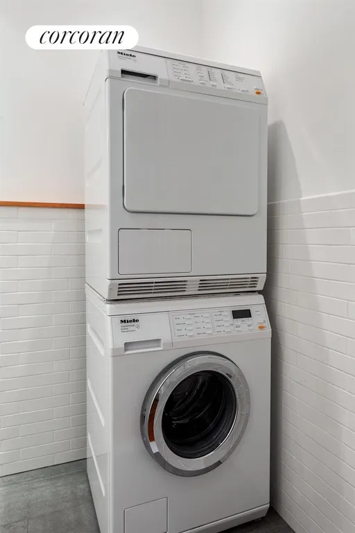 New York City Real Estate | View 437 2nd Street, 3 | Washer/Dryer | View 7