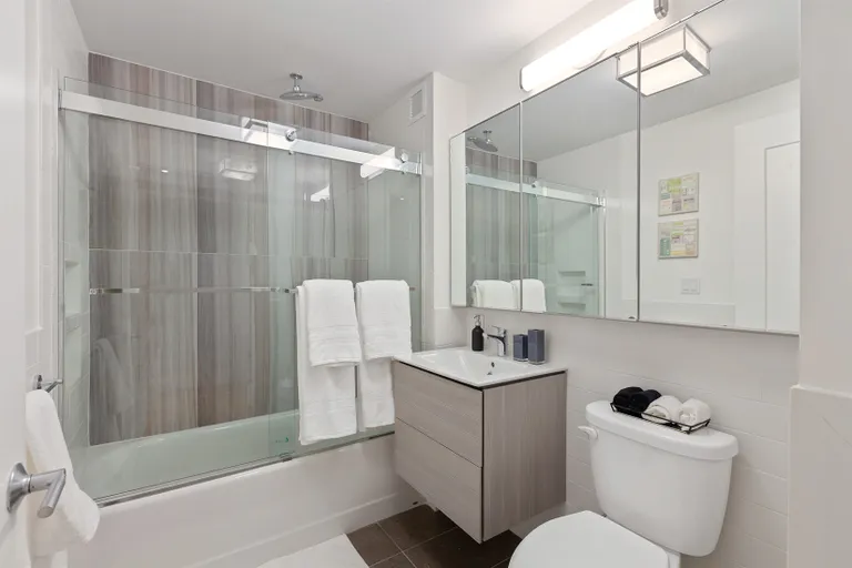 New York City Real Estate | View 885 GRAND STREET, 4C | Bathroom | View 2