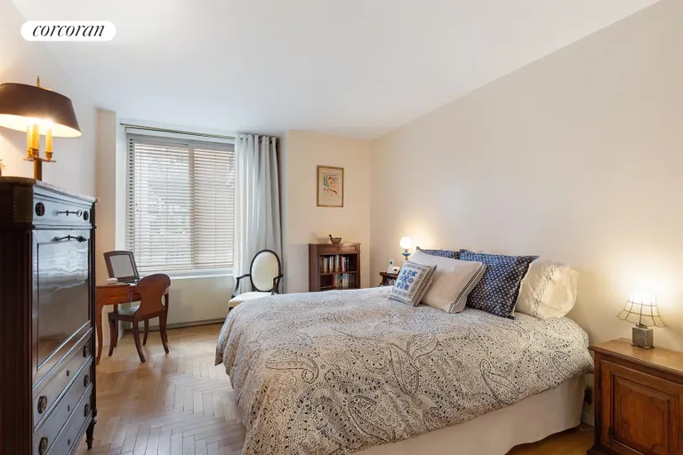 New York City Real Estate | View 170 East 87th Street, E10H | Bedroom | View 4