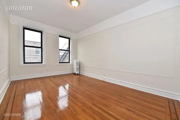 New York City Real Estate | View 31-50 33rd Street, 9B | room 3 | View 4