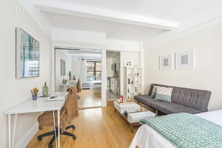 New York City Real Estate | View 235 West 102Nd Street, 14EE | room 1 | View 2