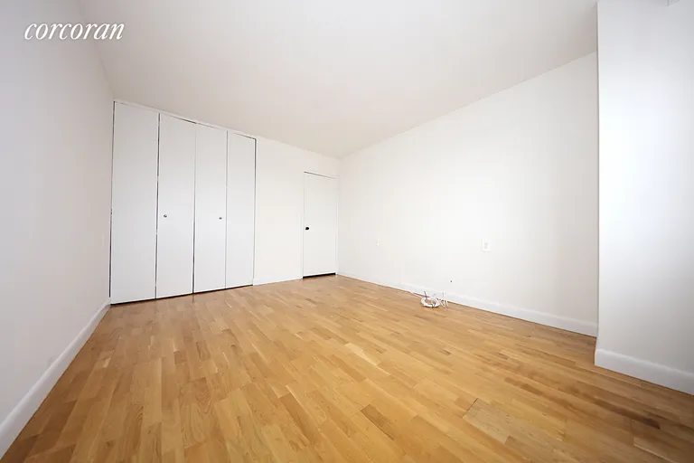 New York City Real Estate | View 47-30 59th Street, 9F | room 5 | View 6