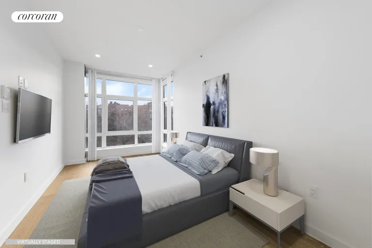 New York City Real Estate | View 309 Ocean Parkway, 7R | Master | View 3