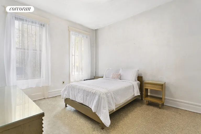 New York City Real Estate | View 385 Clinton Street, 1R | room 3 | View 4