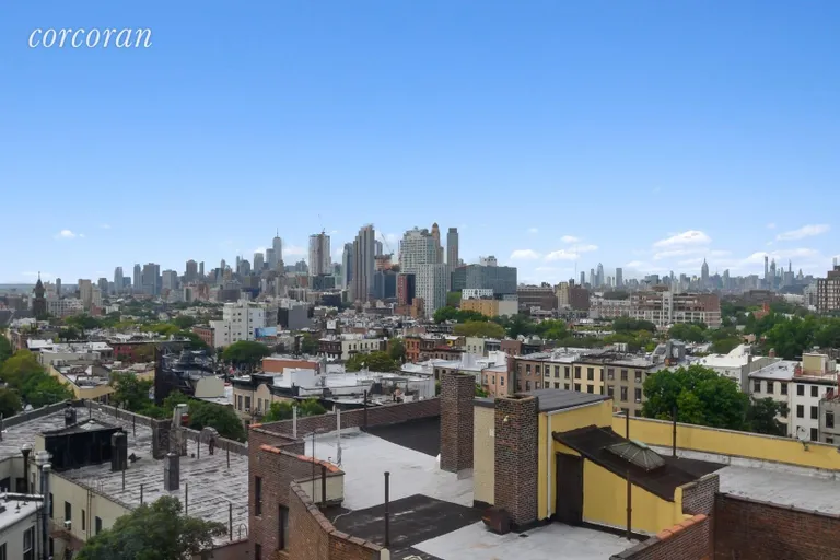 New York City Real Estate | View 10 Plaza Street East, 9g | Sweeping skyline views | View 3