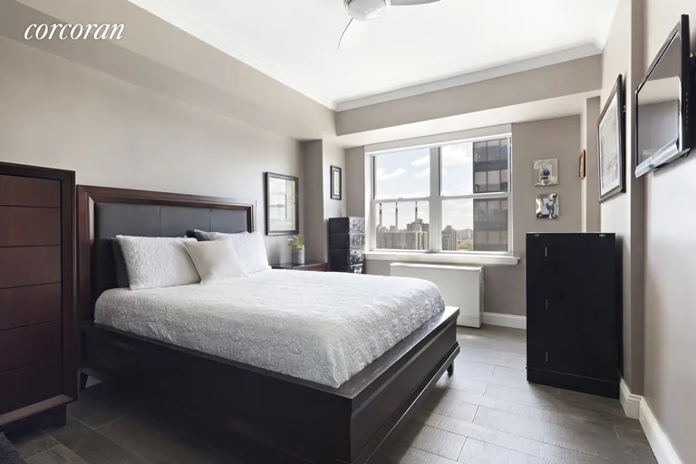 New York City Real Estate | View 440 East 62nd Street, 20E | room 2 | View 3