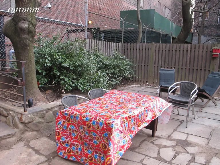 New York City Real Estate | View 120 South Elliott Place, Garden | room 8 | View 9