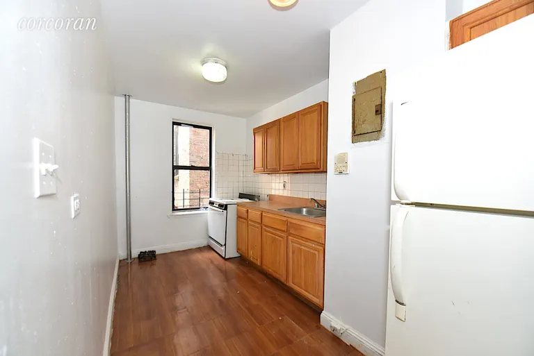 New York City Real Estate | View 2710 Valentine Avenue, 35 | room 6 | View 7