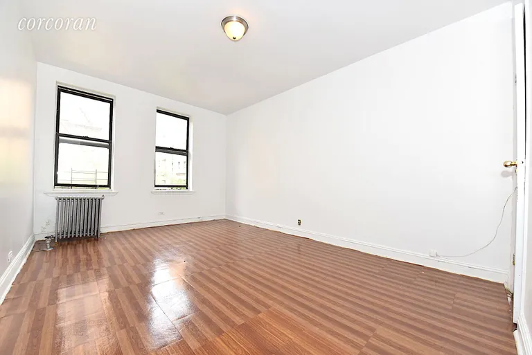 New York City Real Estate | View 2710 Valentine Avenue, 35 | room 4 | View 5