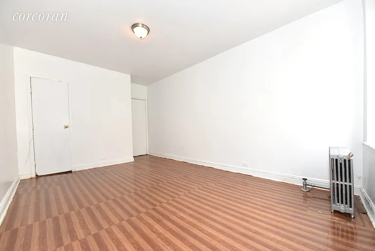 New York City Real Estate | View 2710 Valentine Avenue, 35 | room 5 | View 6