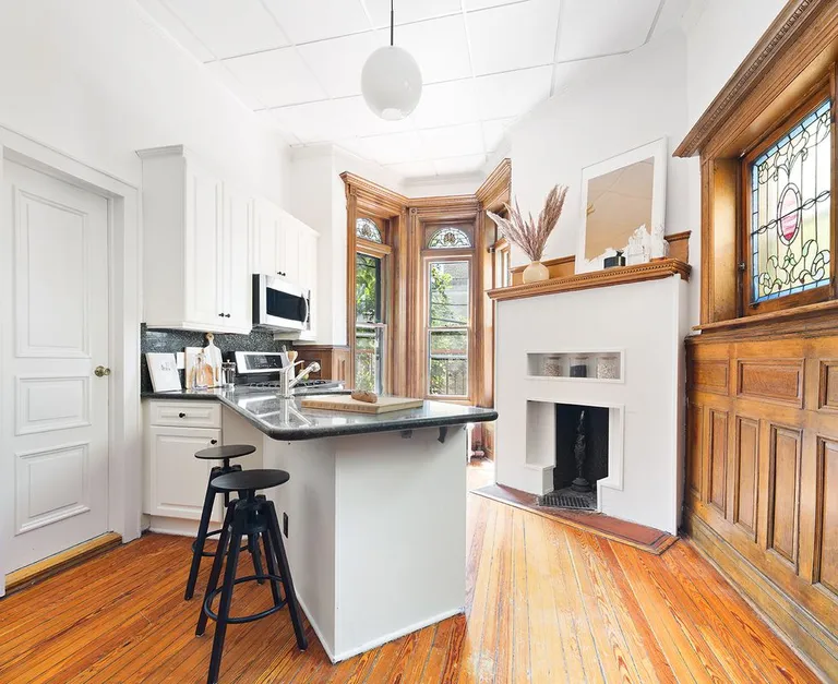 New York City Real Estate | View 212 Saint Johns Place | room 4 | View 5