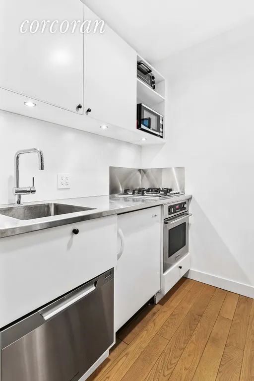 New York City Real Estate | View 136 East 16th Street, 4R | room 3 | View 4