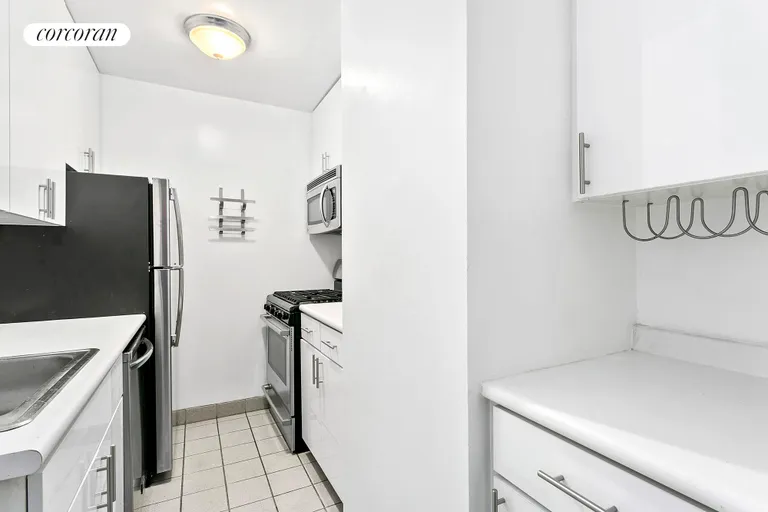 New York City Real Estate | View 310 East 46th Street, 5G | 5 | View 4