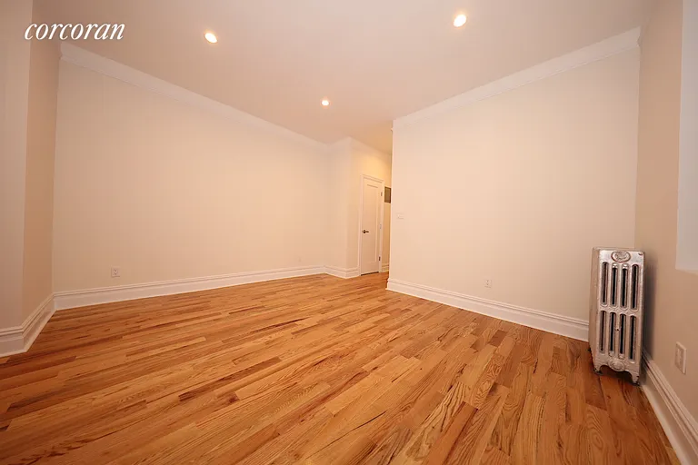 New York City Real Estate | View 34-20 32nd Street, 1G | room 1 | View 2