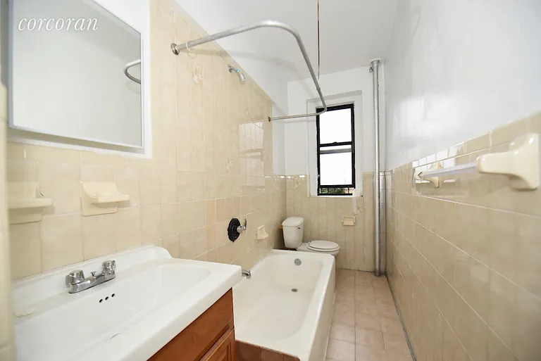 New York City Real Estate | View 2333 Loring Place North, 51 | room 7 | View 8
