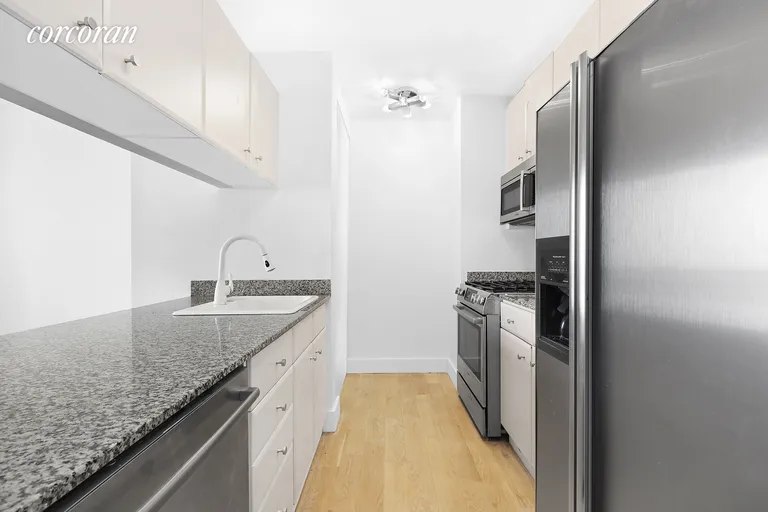 New York City Real Estate | View 1965 Broadway, 17F | room 2 | View 3