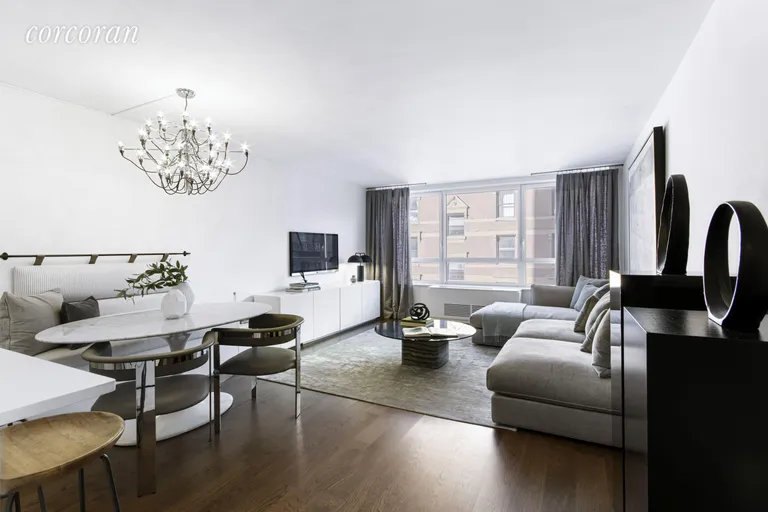 New York City Real Estate | View 200 East 94th Street, 2216 | room 2 | View 3