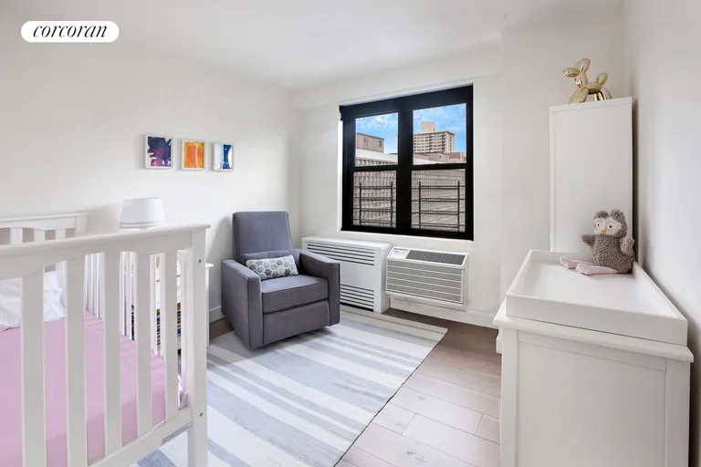 New York City Real Estate | View 175 West 95th Street, 14B | room 2 | View 3