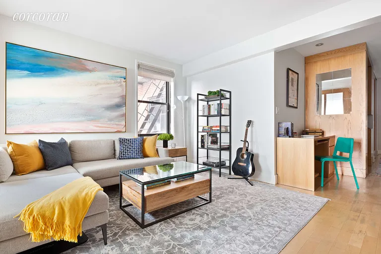 New York City Real Estate | View 100 West 12th Street, 2G | room 2 | View 3