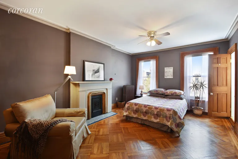 New York City Real Estate | View 101 Lincoln Place | Big bold bedroom  | View 7