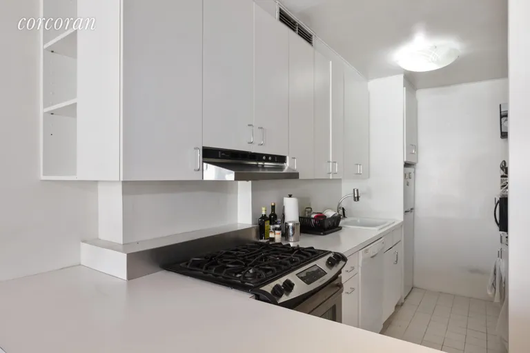 New York City Real Estate | View 333 East 30th Street, 19A | room 1 | View 2