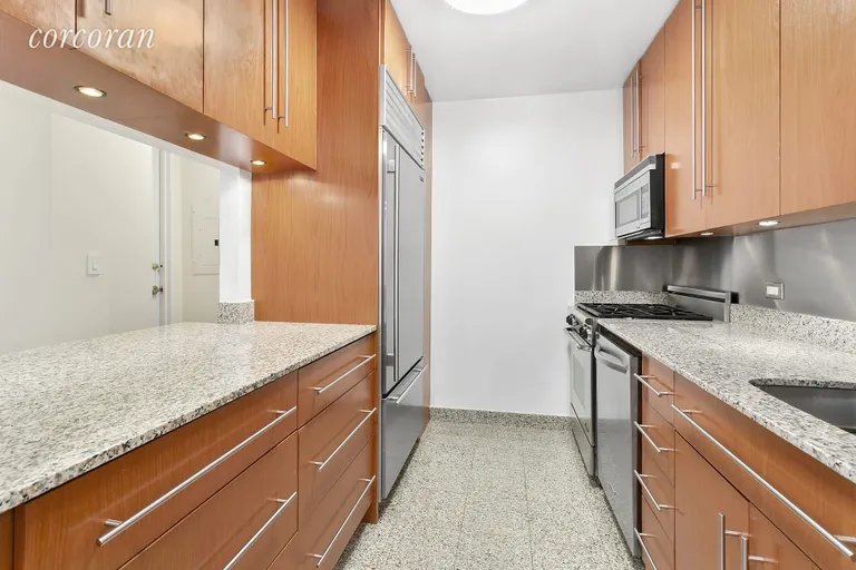 New York City Real Estate | View 1965 Broadway, 9D | room 1 | View 2